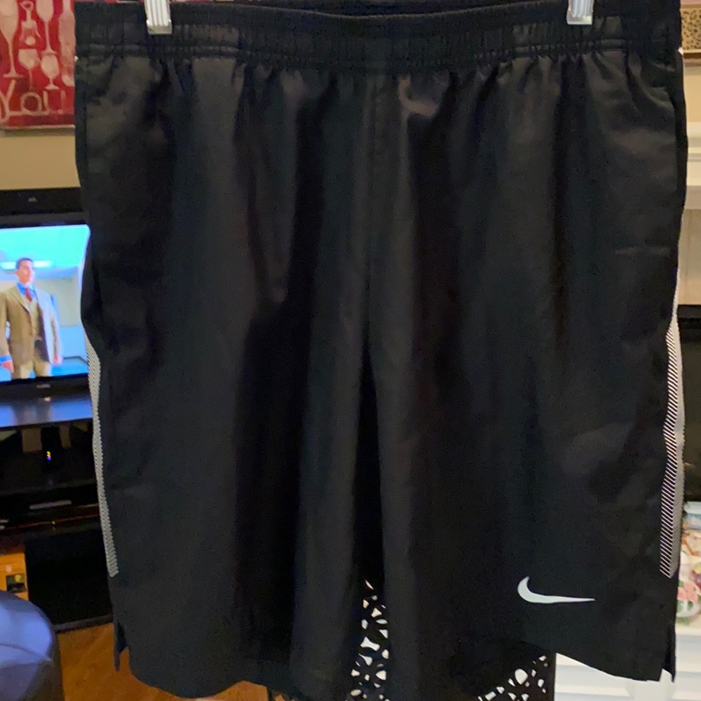 Nike Dri-Fit men’s polyester black athletic shorts size Large